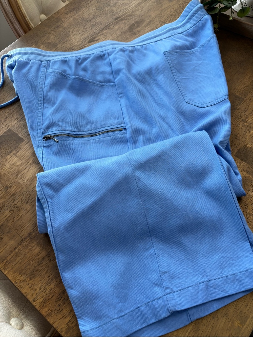 Intro NWOT women’s comfort fit cargo pants